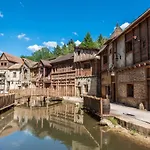 Les Quais De Lutece
