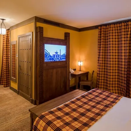 Les Quais De Lutece Plailly