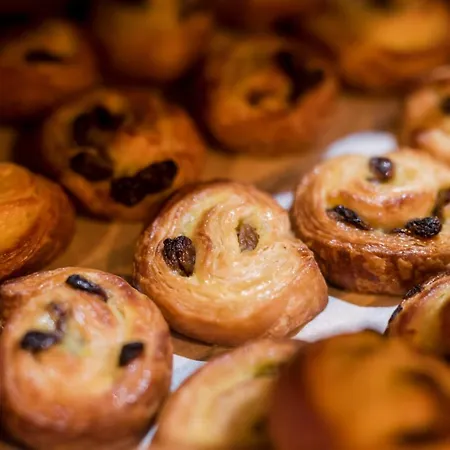 Les Quais De Lutece Plailly