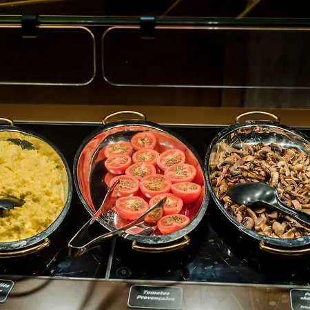 Les Quais De Lutece Plailly