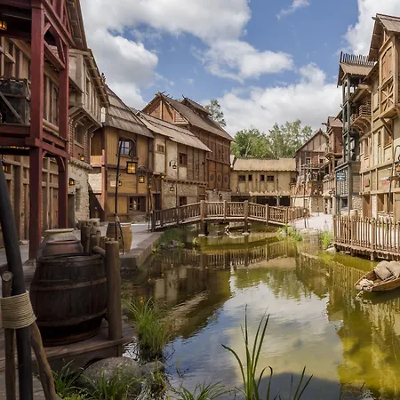 Les Quais De Lutece Плайи