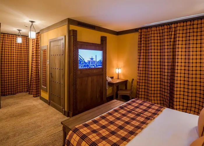 Les Quais De Lutece Plailly