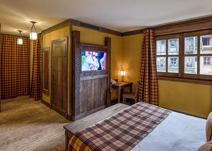 Les Quais De Lutece Plailly